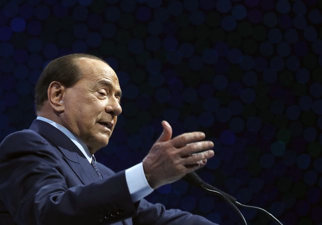 Berlusconi está en una fase delicada por su contagio de coronavirus
