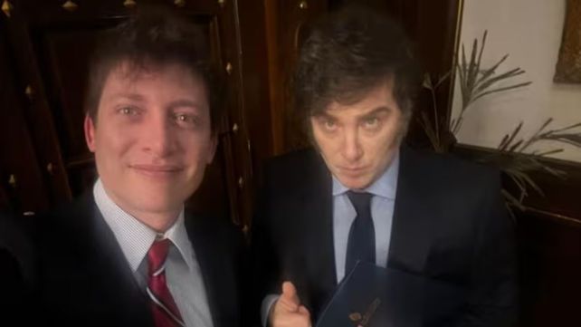 Milei impulsó la creación de la Oficina de Respuesta Oficial que será comandada por Santiago Caputo.&nbsp;