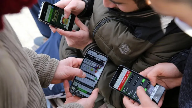 Las apuestas online son un problema que crece. Proponen trabajar en la prevención.
