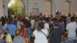 Siete presos murieron en una comisaría de Pergamino tras iniciar un incendio