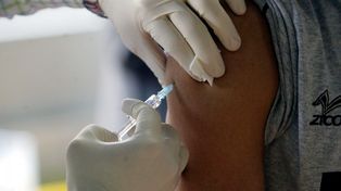 Eliminan la última dosis de la vacuna contra la meningitis