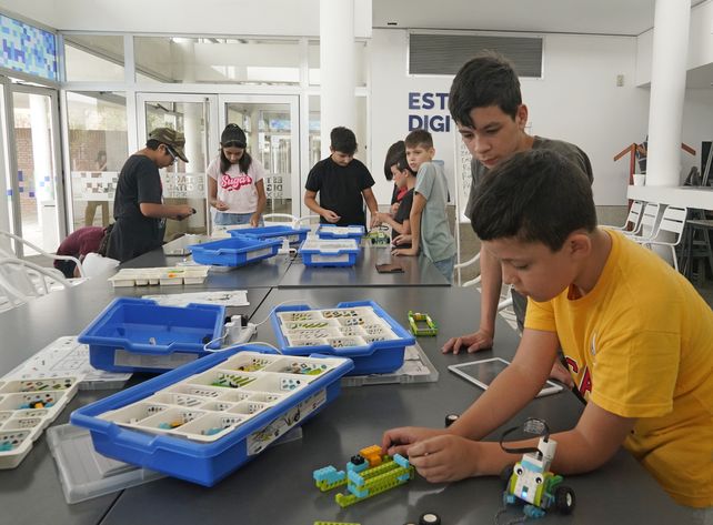 Abren la inscripción a los talleres gratuitos de robótica y creación de videojuegos