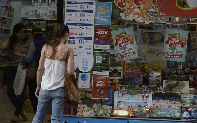 El comercio &nbsp;mostró en diciembre un repunte interanual del 10