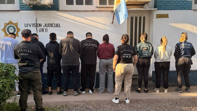 Las personas investidas como presuntos integrantes de una banda de ladrones de celulares