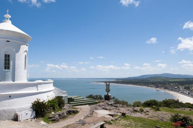 El pequeño templo en la cima del Cerro San Antonio.&nbsp;