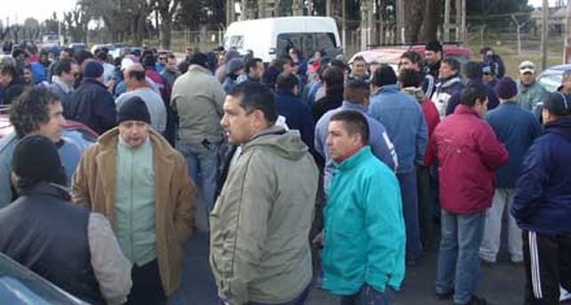 Paran&aacute; Metal qued&oacute; al borde de la quiebra y Villa est&aacute; convulsionada