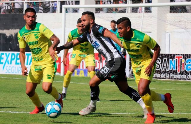 Defensa estiró su buen momento en Santiago del Estero