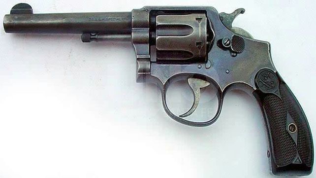 Lo detuvieron a las 7, en pleno Barranquitas, con un arma de guerra en la cintura