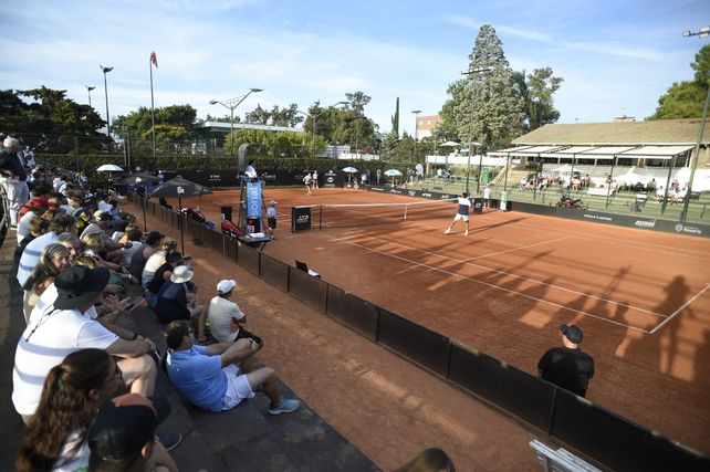 Intensa primera jornada en el Jockey Club