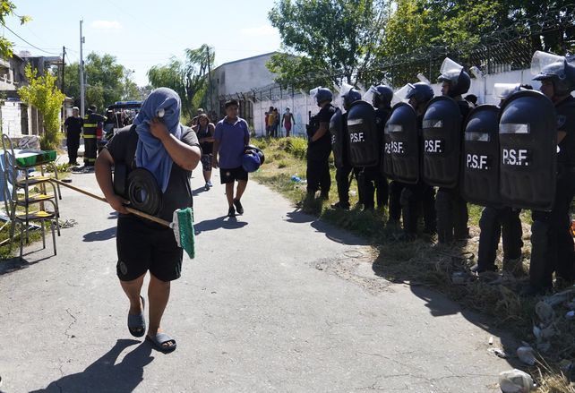 Cómo fue la pueblada contra presuntos narcos en Empalme Graneros