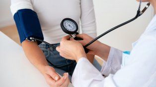 Especialistas destacan la importancia del etiquetado frontal en la prevención de la hipertensión arteria, que afecta a 1 de cada 3 argentinos