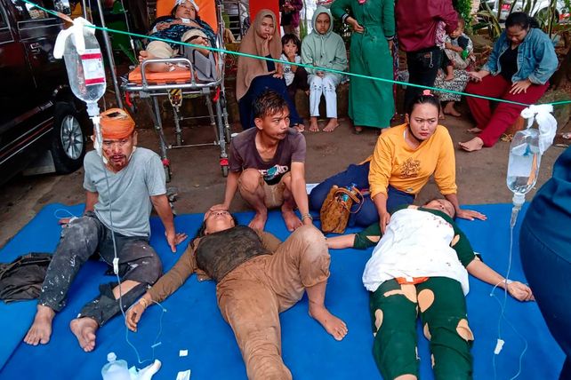 Heridos son precariamente atendidos en Cianjur