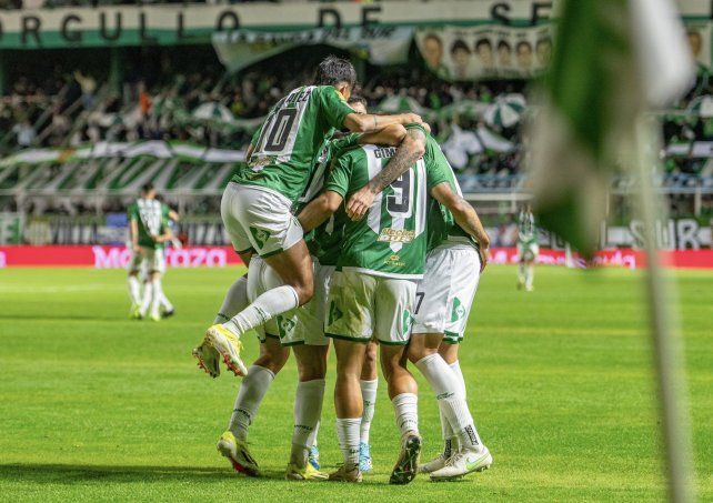 Banfield ganó de local.