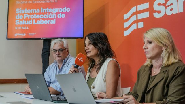 El gobierno santafesino presentó un sistema integral para mejorar la atención de la salud de los empleados públicos El gobierno santafesino presentó un sistema integral para mejorar la atención de la salud de los empleados públicos