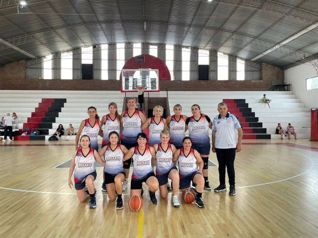 El torneo de maxibásquet es hasta el domingo.