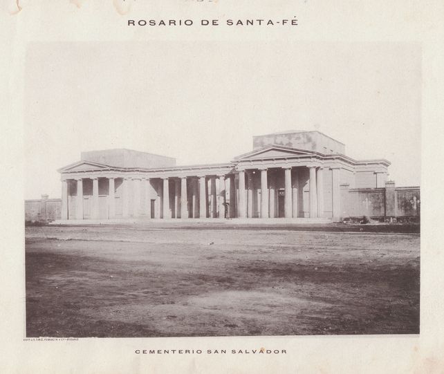 Fachada del cementerio El Salvador en 1896. Archivo fotográfico Museo de la Ciudad.