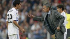 Di María es objeto de deseo del Tottenham, en donde está el entrenador José Mourinho, el DT preferido del rosarino quien lo dirigió en el Real Madrid. Di María es objeto de deseo del Tottenham, en donde está el entrenador José Mourinho, el DT preferido del rosarino quien lo dirigió en el Real Madrid.