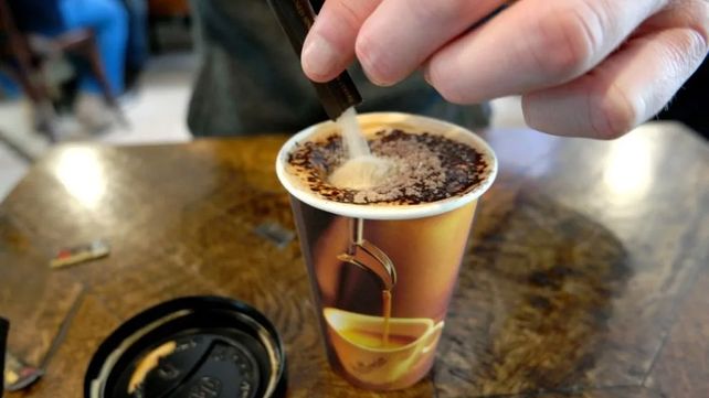 Cuidado con los cafés en la oficina parece ser la moraleja.&nbsp;
