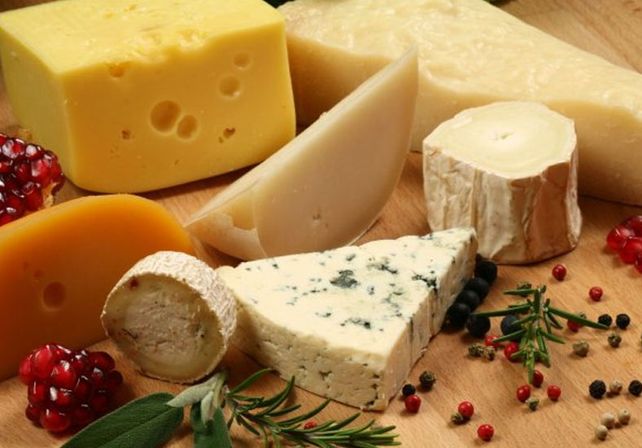 Ahora atacan al queso: revelan que puede ser adictivo como la droga