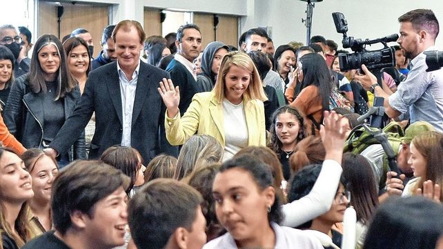 Gustavo Bordet: Tenemos el deber de escuchar a los jóvenes
