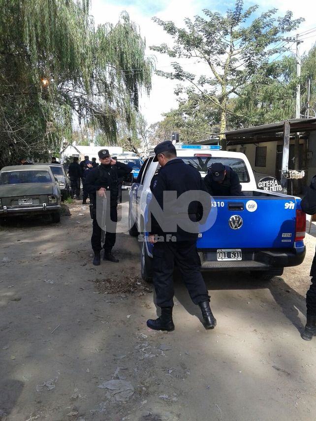 Locura: desconocidos balearon a un muchacho frente a un boliche en San José del Rincón