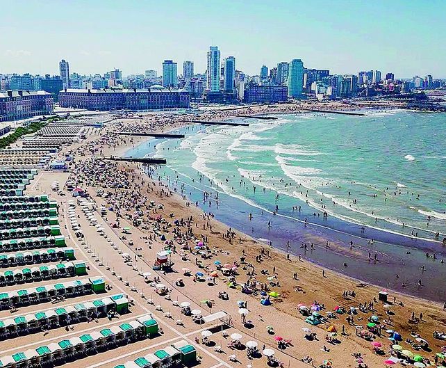 Los destinos de la Costa Atlántica son un comodín para viajeros que quieren disfrutar de una escapada a la playa.