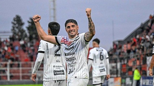 Federico Castro, el autor de los goles importantes de Patronato
