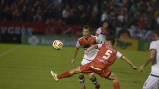 Argentinos - Newells 2019 en vivo: qué canal transmite y televisa para ver online y a qué hora juegan por la Superliga el lunes 25 de noviembre