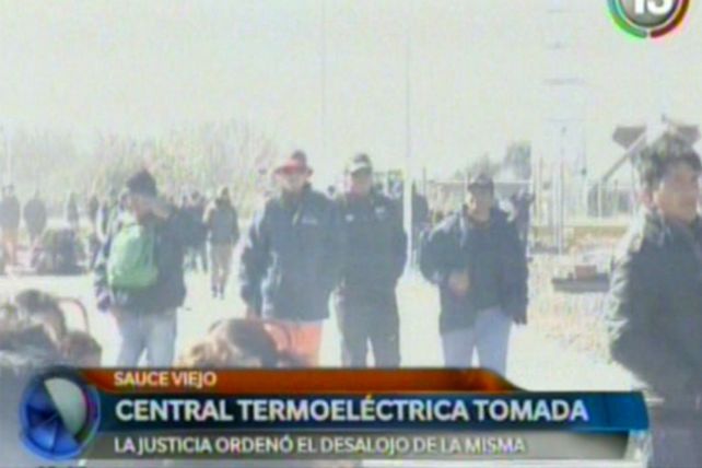Los ex trabajadores desalojaron la Termoeléctrica de Sauce Viejo