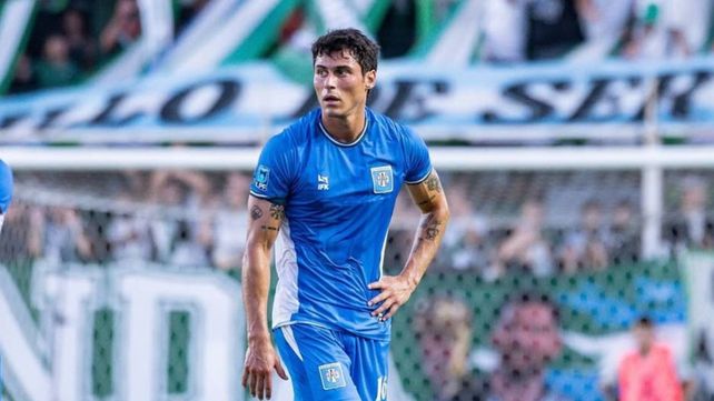 Tobías Ostchega habló sobre la decisión de Estudiantes de Río Cuarto de separar a diez jugadores del plantel. El equipo cordobés recibirá el viernes a Central.