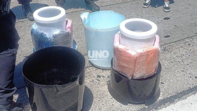 Espectacular persecución por las calles de la ciudad: secuestraron 12 kilos de cocaína escondidos dentro de dos secarropas
