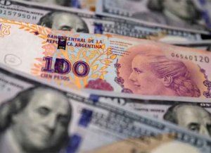 El Gobierno unificó los dólares solidario, tarjeta y turista en $731
