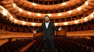 Director. Nelson Coccalotto, al frente de “Carmen”, en El Círculo.