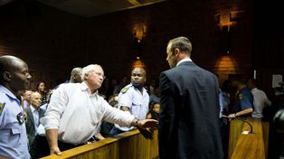 Pistorius fue acusado de asesinar a su novia a balazos