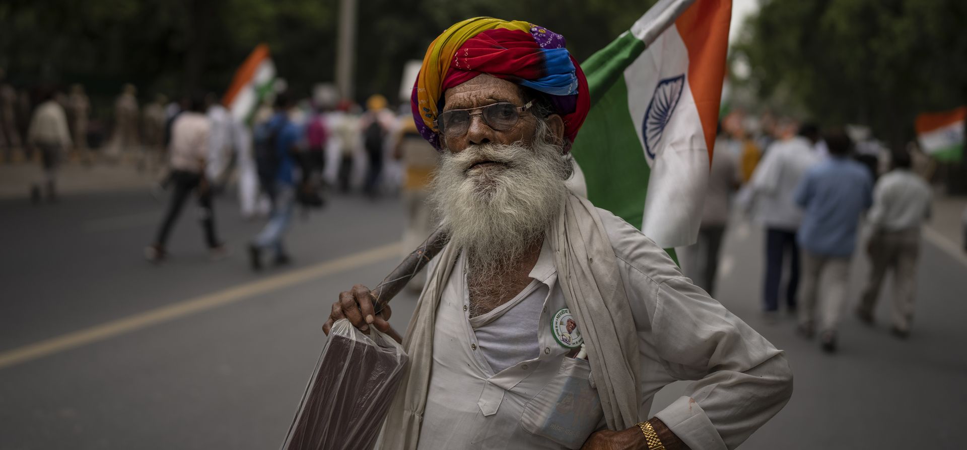 Protesta de las luchadoras de la India que encabezaron una marcha a la luz de las velas de casi 1.000 manifestantes en la capital, el martes exigiendo la renuncia y arresto del presidente de la federación de lucha libre por presuntamente acosar sexualmente a jóvenes deportistas, uno de los cuales era menor de edad. (Foto AP/Altaf Qadri) Protesta de las luchadoras de la India que encabezaron una marcha a la luz de las velas de casi 1.000 manifestantes en la capital, el martes exigiendo la renuncia y arresto del presidente de la federación de lucha libre por presuntamente acosar sexualmente a jóvenes deportistas, uno de los cuales era menor de edad. (Foto AP/Altaf Qadri)