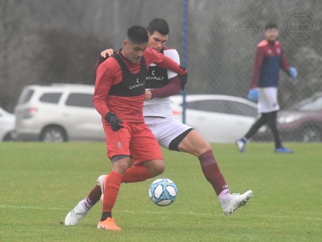 Encendido. Cristian Tarragona volvió a anotar un gol para el Rojinegro en un amistoso.&nbsp;