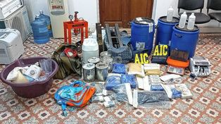 Hallan una cocina de cocaína y precursores químicos en un auto en Venado Tuerto