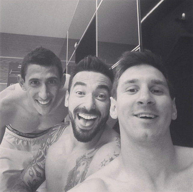 Las fotos del festejo íntimo de la selección en el vestuario