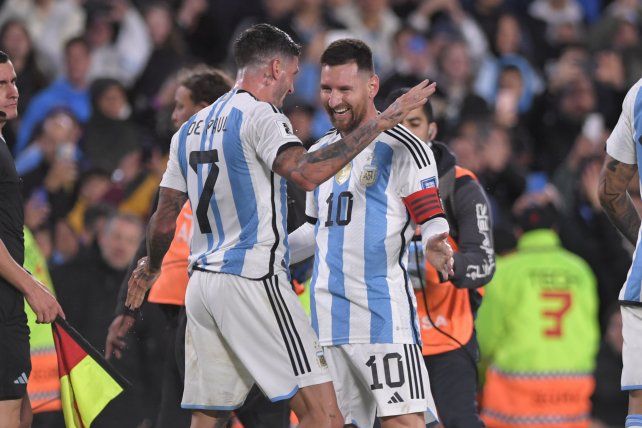 Argentina ganó por primera vez en un debut post campéon mundial