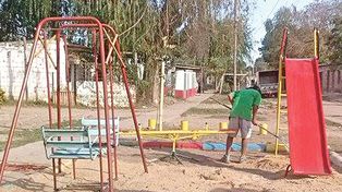 Coronel Dorrego: cinco jóvenes trabajan para armar una plaza