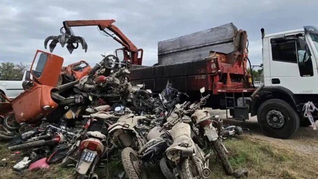 Crespo: compactaron 266 vehículos retenidos en operativos de control entre 2020 y 2025