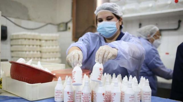 La diputada provincial Varinia Drisun presentó un proyecto para que las farmacias puedan producir repelentes de mosquitos.&nbsp; 