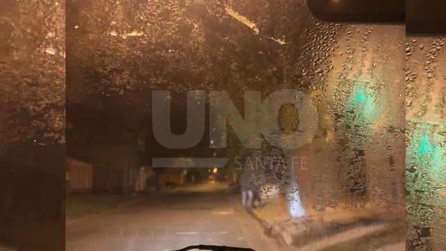 Tenía hielo en el vidrio y todos los autos estaban blancos esta mañana
