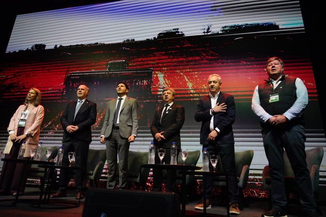 El campo pidió reglas claras y menos presión fiscal en la apertura del Congreso Aapresid