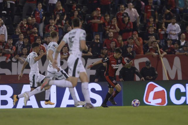 Newells no pudo seguir de racha y cayó por la mínima ante Sarmiento en el Coloso