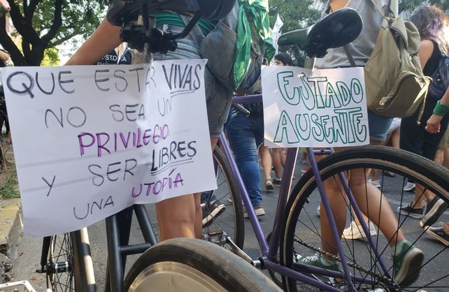 En Santa Fe, la marcha por el Día de la Mujer Trabajadora fue histórica