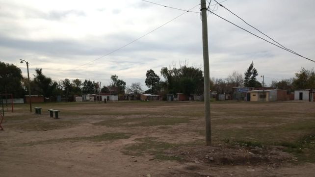 Los heridos estaban frente a la canchita de Cerrillos y Biedma.
