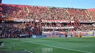 La lista de los 16 barras de Colón que no podrán ingresar a ningún estadio tras los incidentes en el Brigadier López
