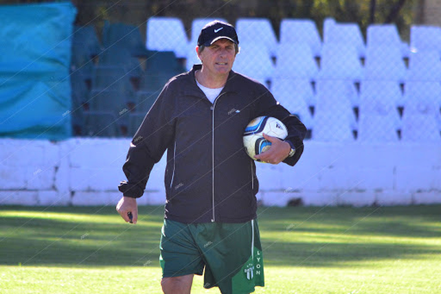 Héctor Arzubialde es el nuevo entrenador de Santamarina