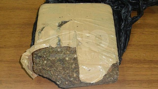 Un tiroteo derivó en el secuestro de drogas y de balas